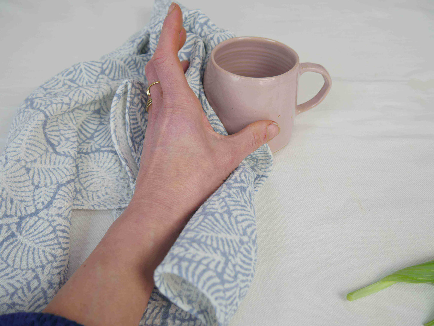 LEAF TEA TOWEL