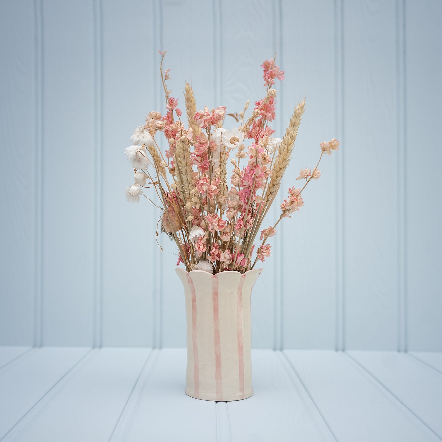 Daisy vase