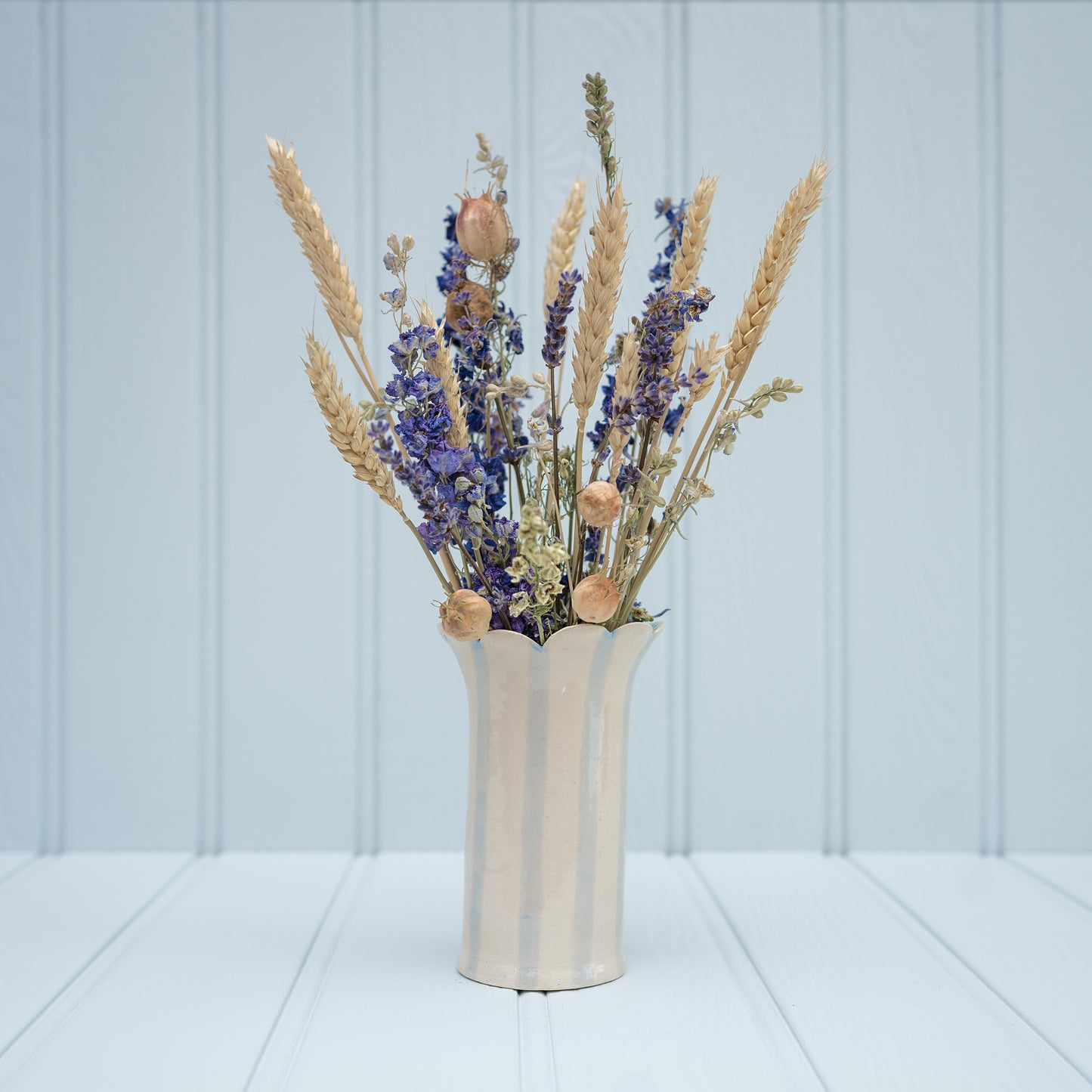 Daisy vase