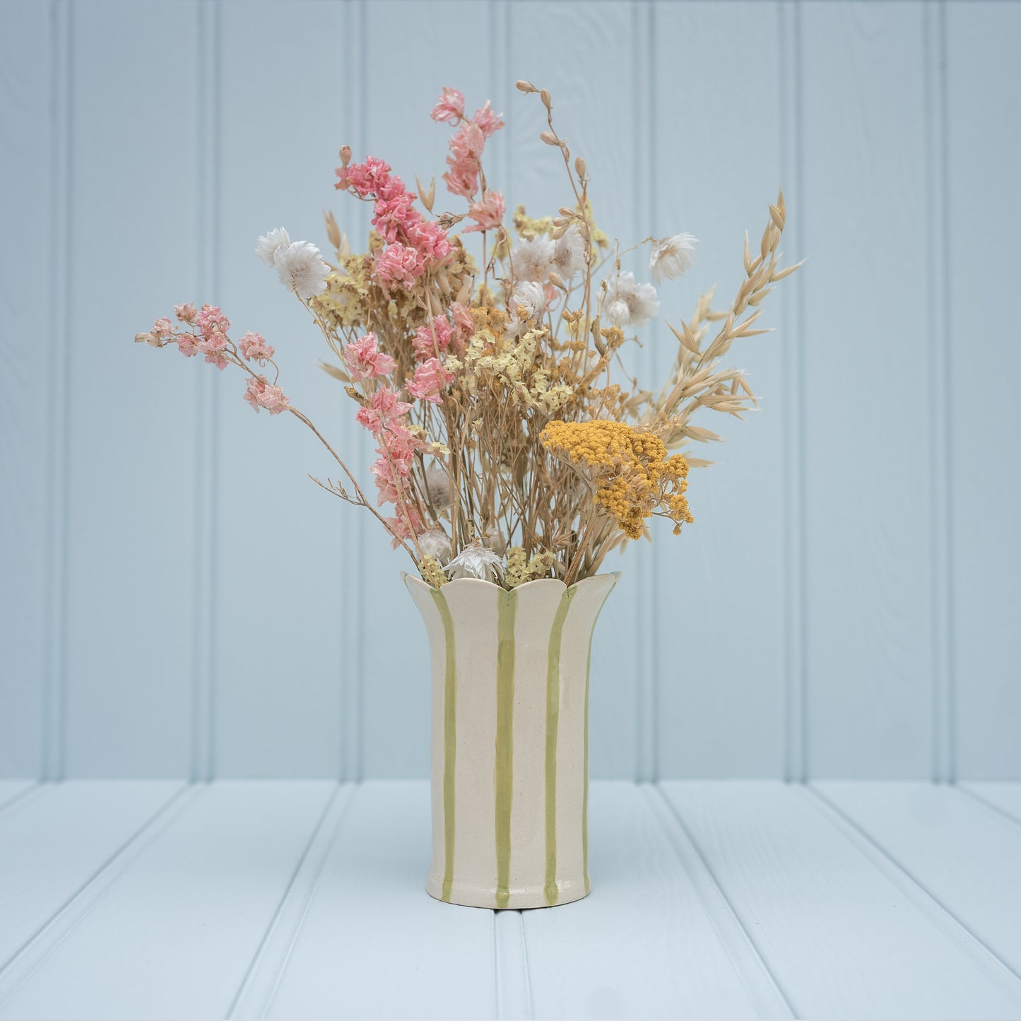 Daisy vase