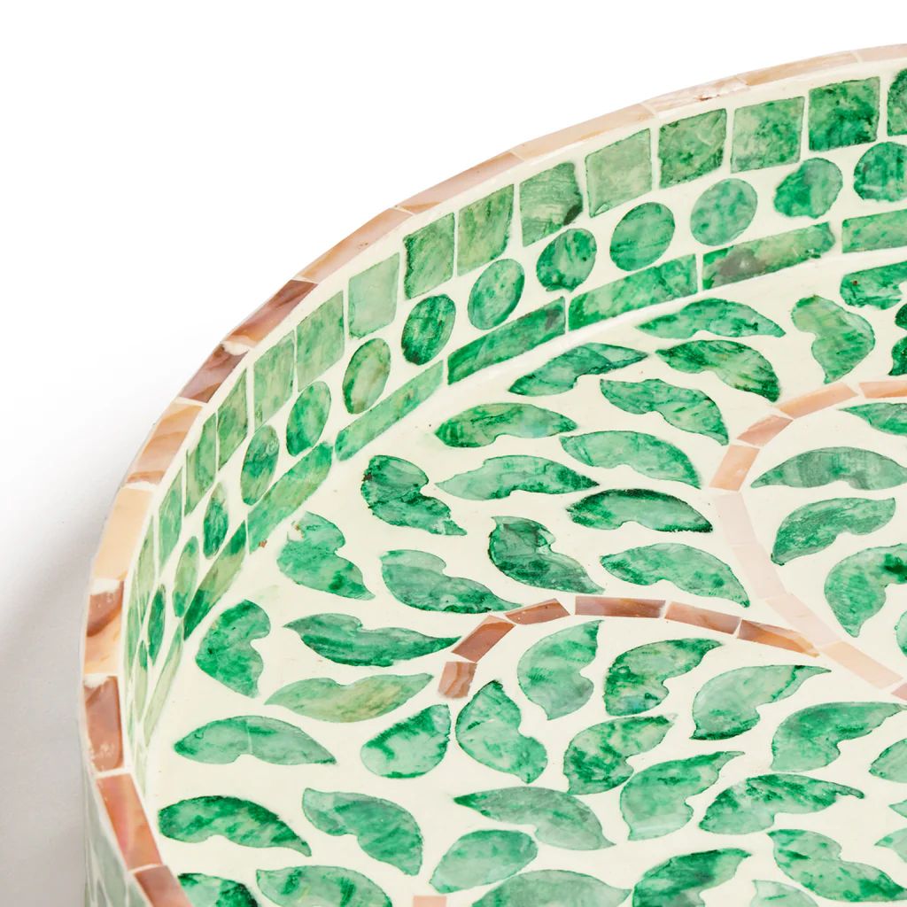 Round tiled tray