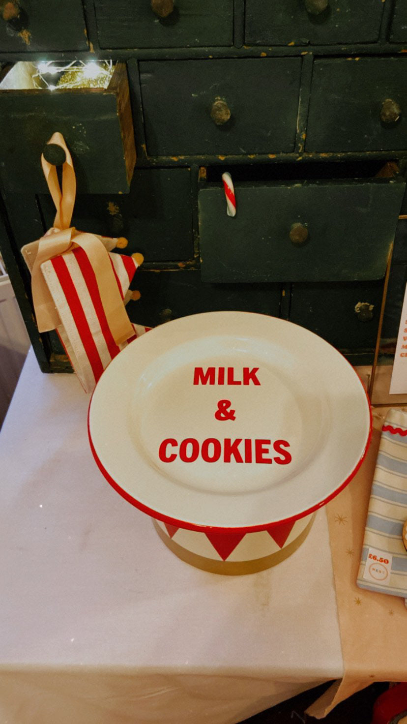 Enamel plate