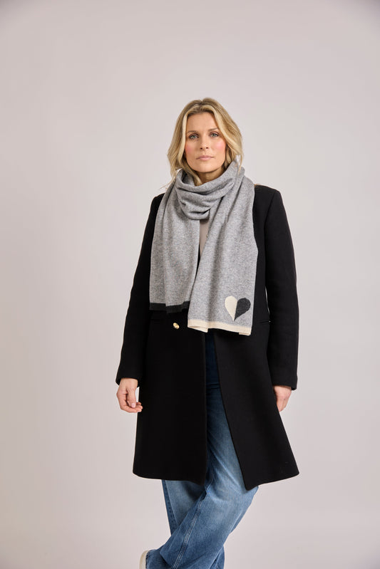 Evie cashmere plain knit scarf with intarsia heart detail